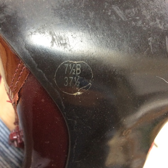 Boots - Picture 5 of 5